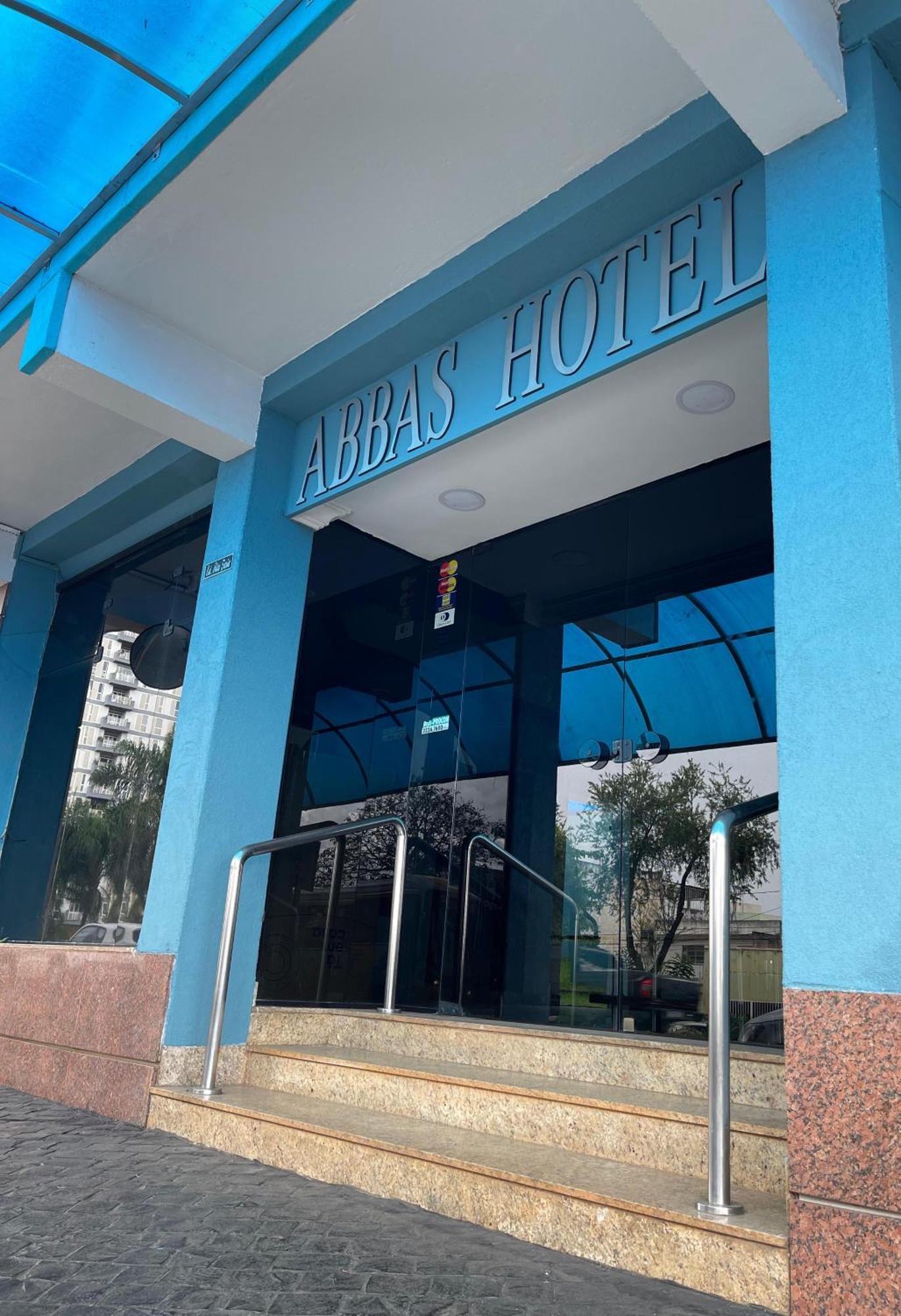 Hotel Abbas 3*