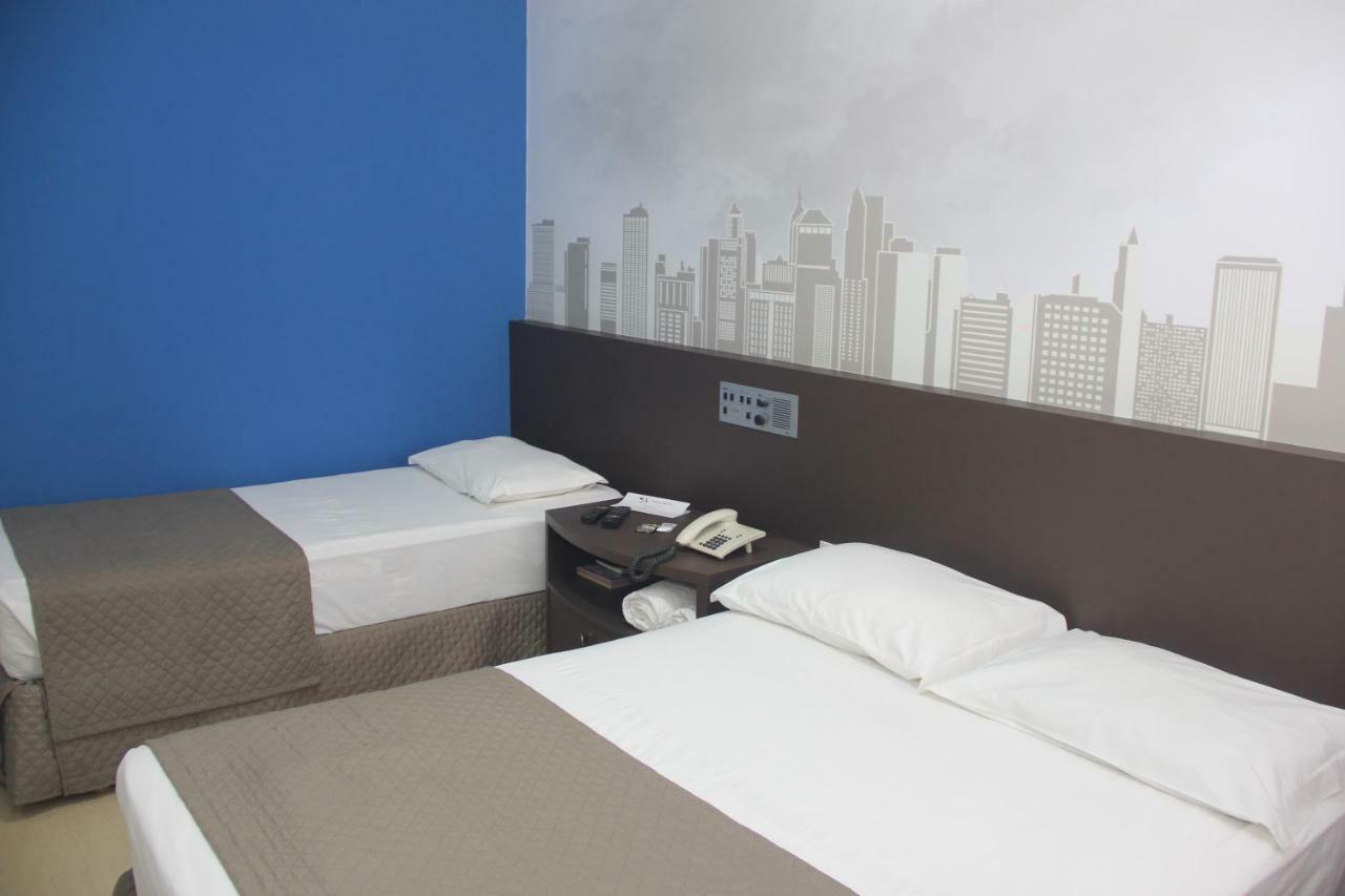 Hotel Abbas 3*